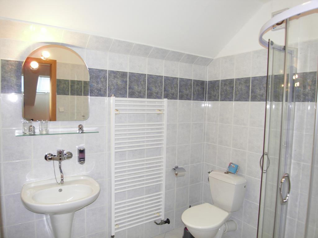 Penzion A Restaurace U Veterana Frenstat pod Radhostem Luaran gambar