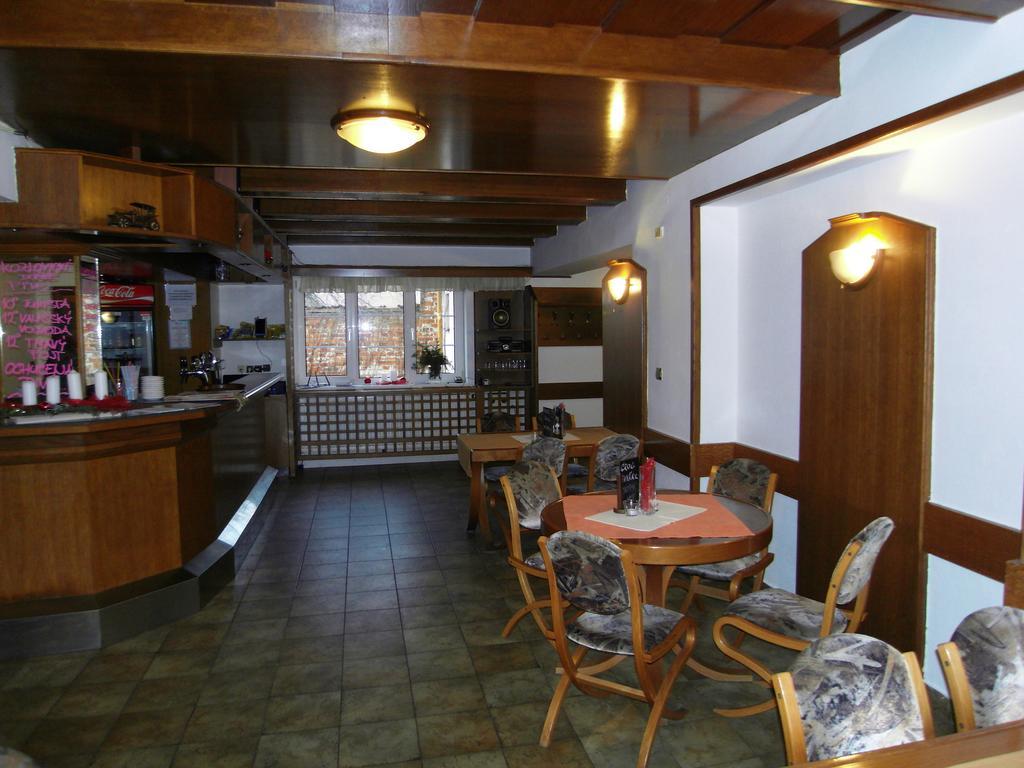 Penzion A Restaurace U Veterana Frenstat pod Radhostem Luaran gambar