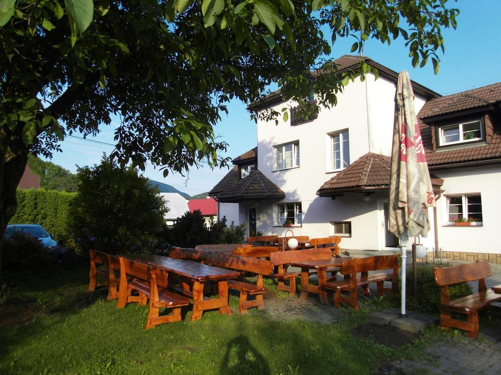 Penzion A Restaurace U Veterana Frenstat pod Radhostem Luaran gambar