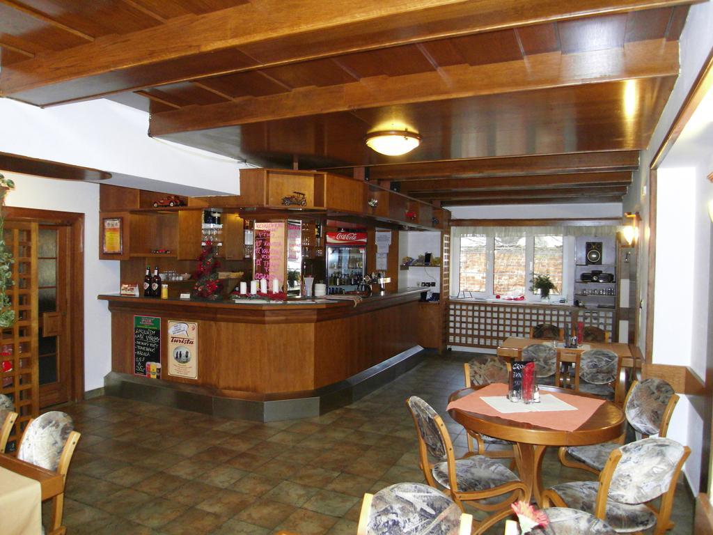 Penzion A Restaurace U Veterana Frenstat pod Radhostem Luaran gambar