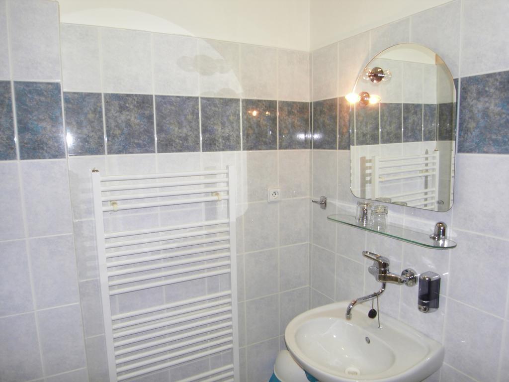 Penzion A Restaurace U Veterana Frenstat pod Radhostem Luaran gambar